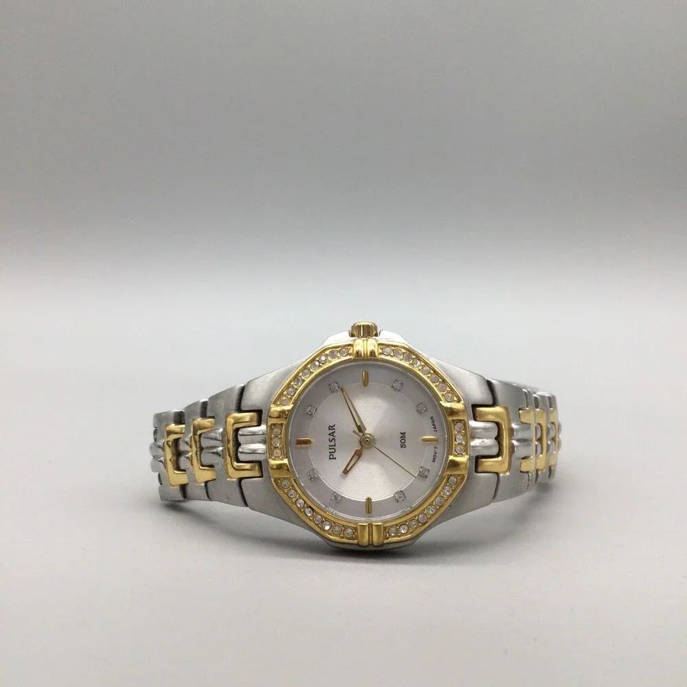 Pulsar Womens Watch 28mm Silver Dial Two Tone Crystal Bezel New Battery 6.25: